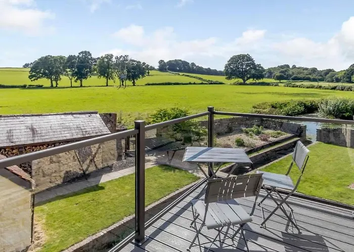 Henrhiw Farm House At Henrhiw Farm Cottages
